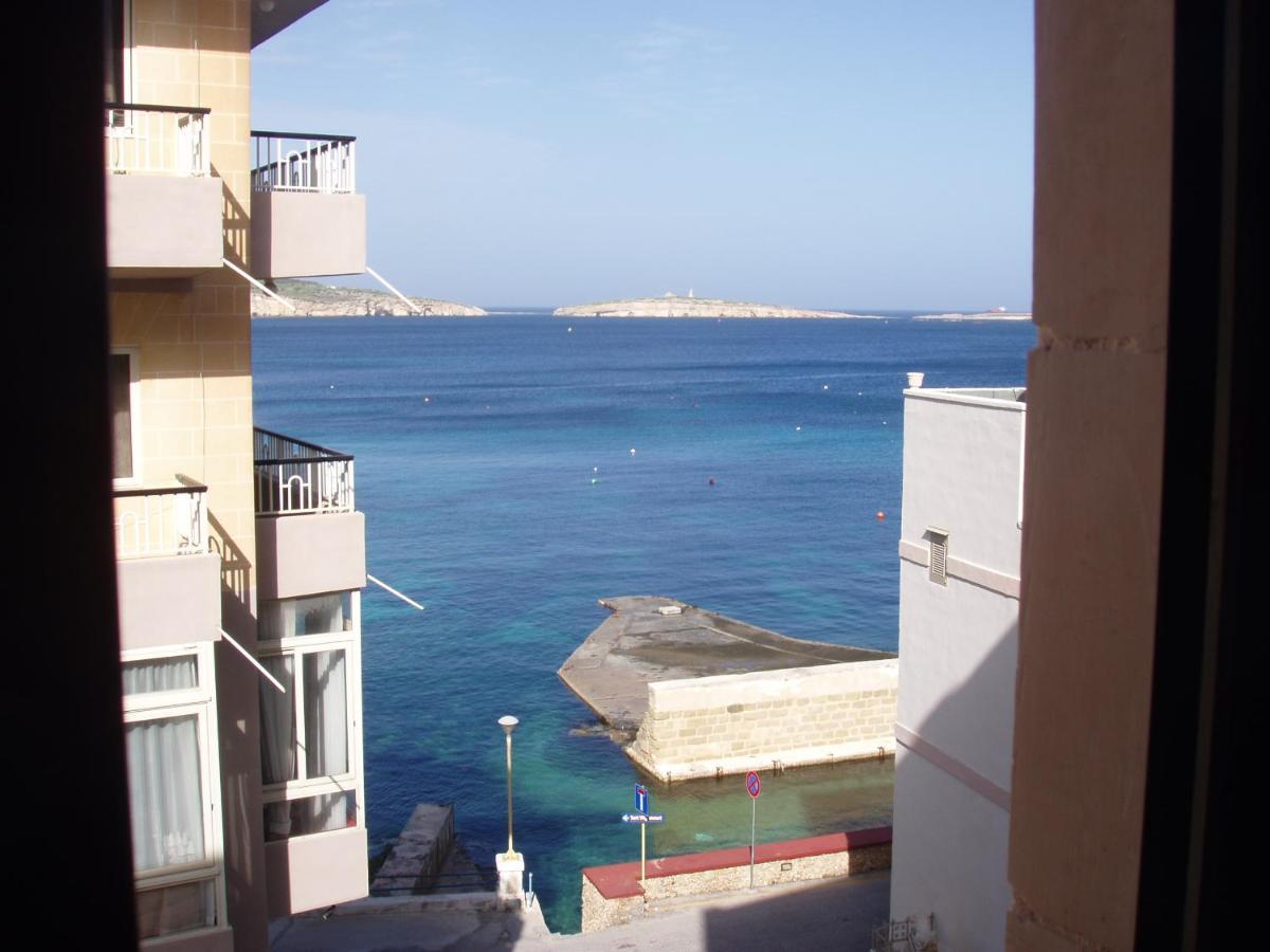 The Sea Across The Road - Flat 4 Daire St. Paul's Bay Dış mekan fotoğraf